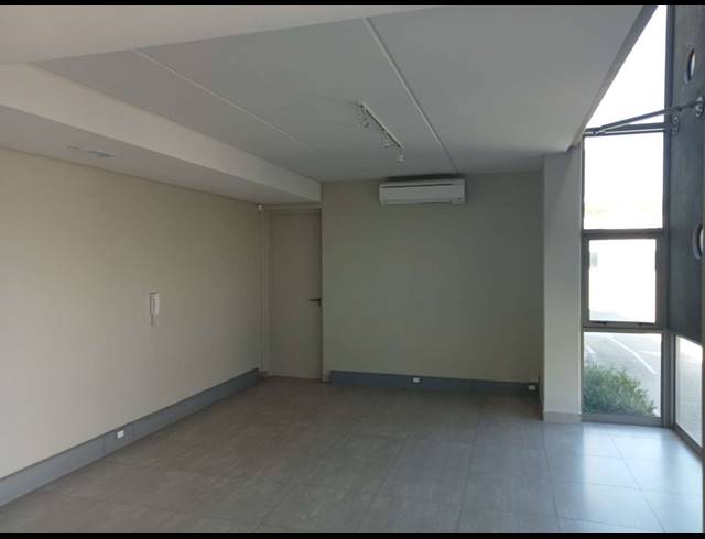 443M² FACTORY TO LET IN EVERITE INDUSTRIA